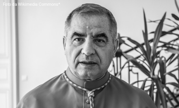 I casi dei cardinali Becciu e Cipriani agitano le acque del preconclave